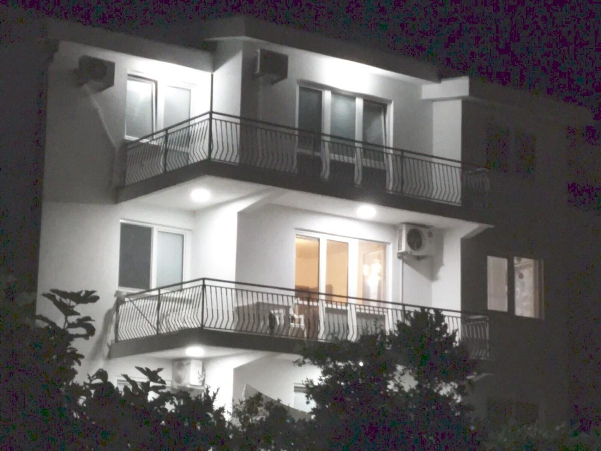 Kasneci Apartments Улцинь Экстерьер фото