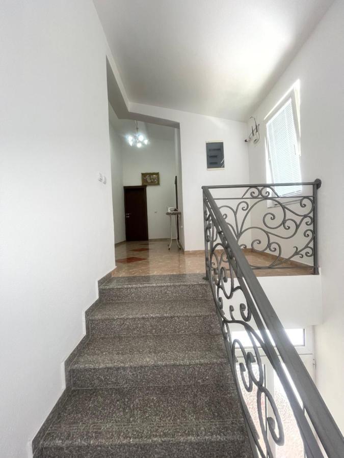 Kasneci Apartments Улцинь Экстерьер фото